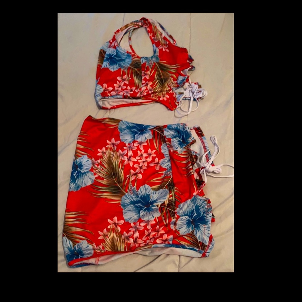 Red floral skirt set